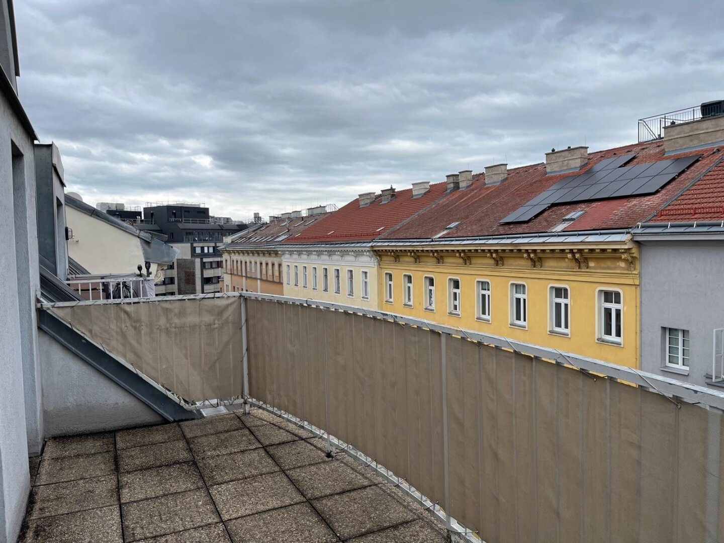 Müllnergasse – DG-Garconniere mit Terrasse zu vermieten, 1090 Wien, Wohnung