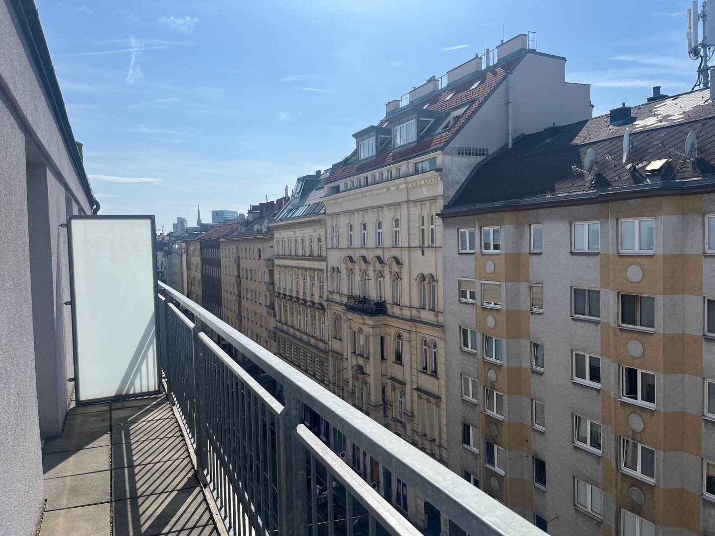 Taborstraße – Neubaugarconniere mit 6,00m2 Terrasse im 6. Liftstock, 1020 Wien, Wohnung