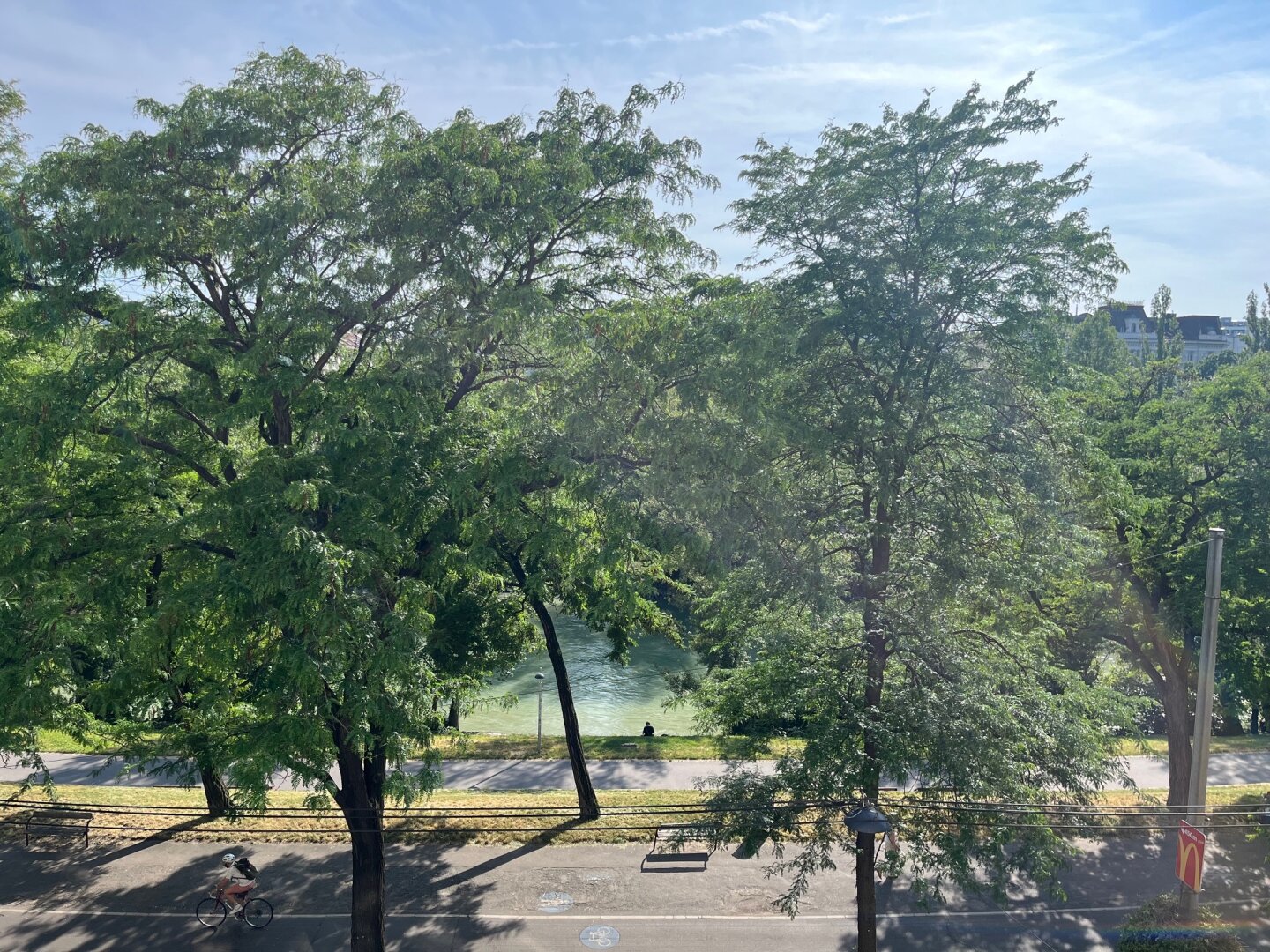 U4 Friedensbrücke – gepflegte Altbaugarconniere mit Blick ins Grüne, 1200 Wien, Wohnung