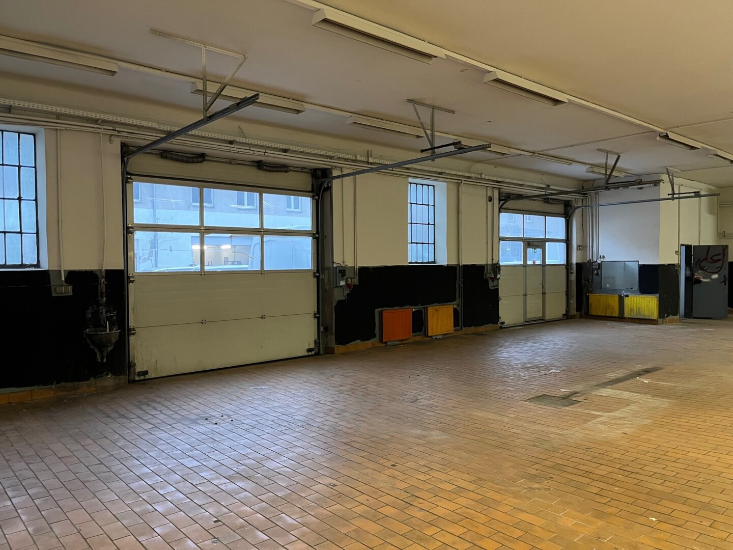 Gerhardusgasse – 289,29m2 Lager mit angrenzendem Büro zu vermieten, 1200 Wien, Lager
